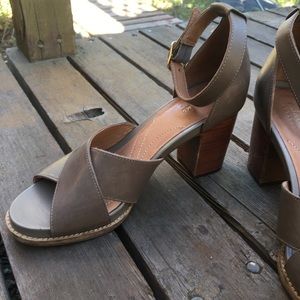 Clark’s ~3” heels